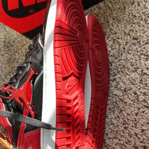 Jordan 1 High - Picture 7 of 9